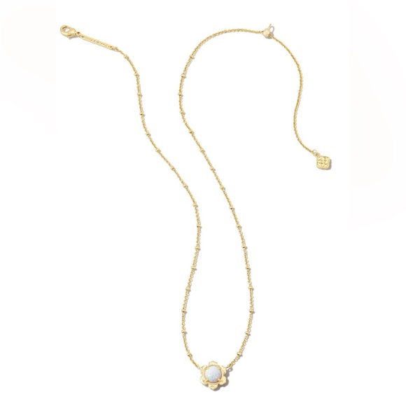 Kendra Scott Susie Gold Pendant Necklace in White Kyocera Opal - Picture 16 of 16